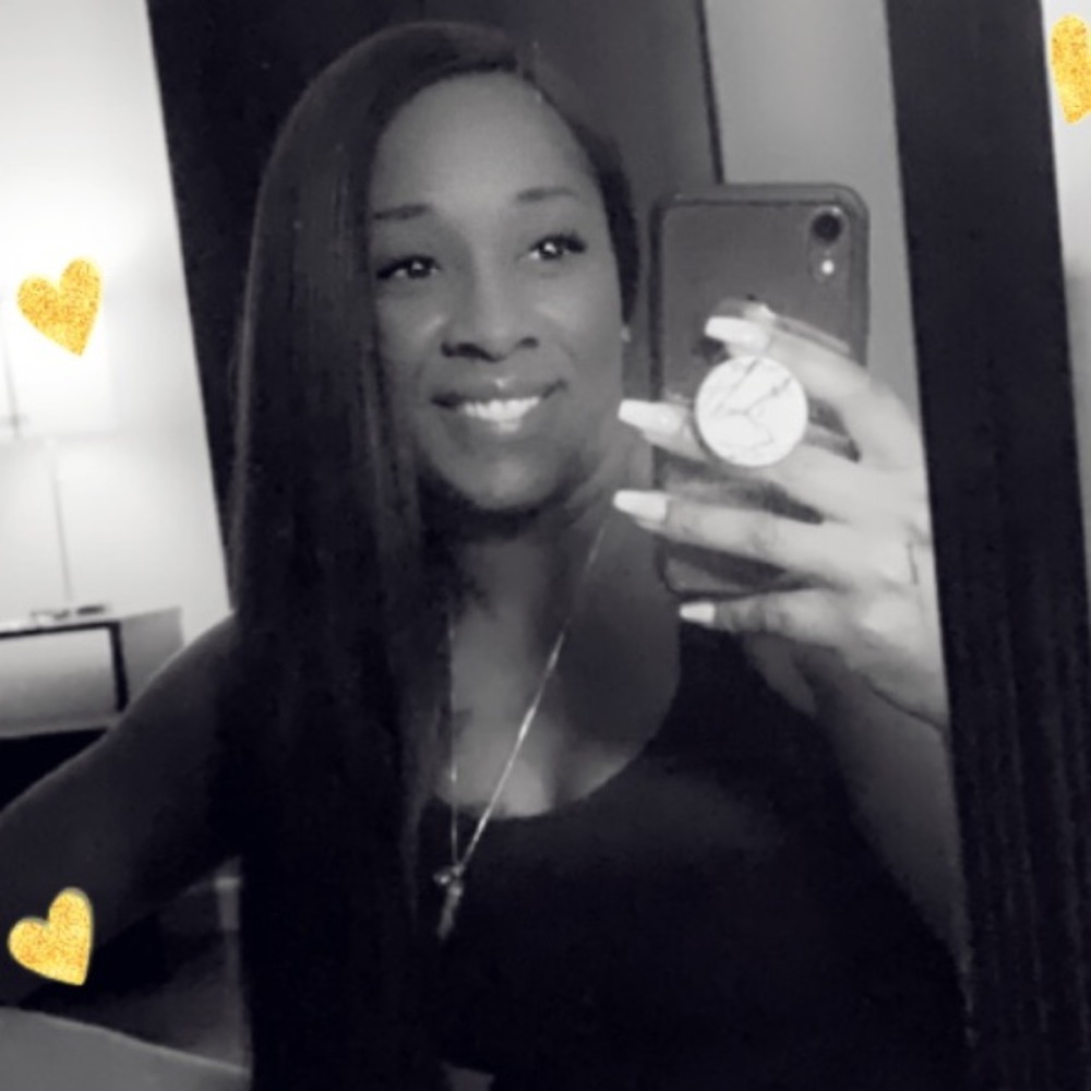 Meet your Posher, Latisha